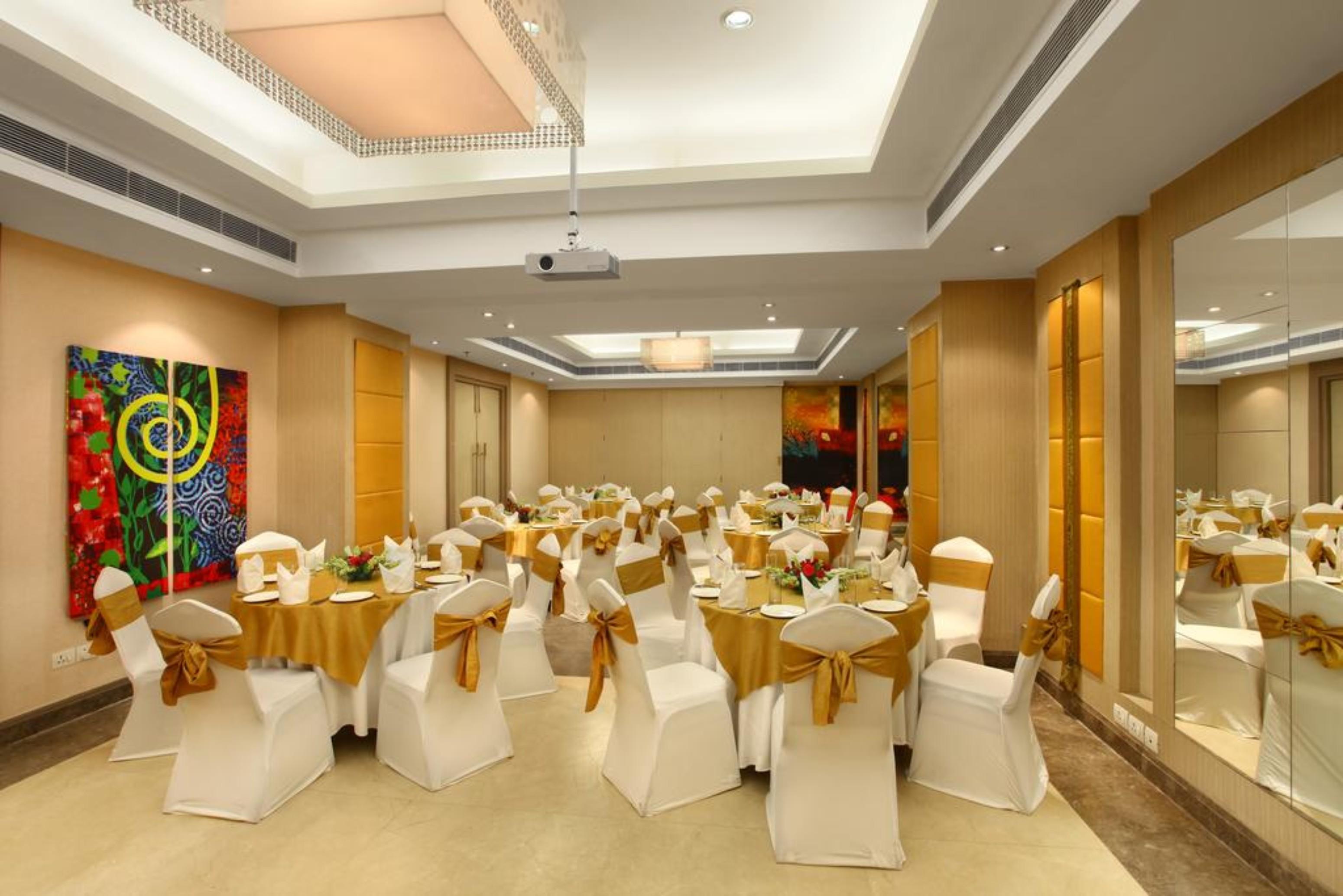 The Ashtan Sarovar Portico Nova Deli Exterior foto