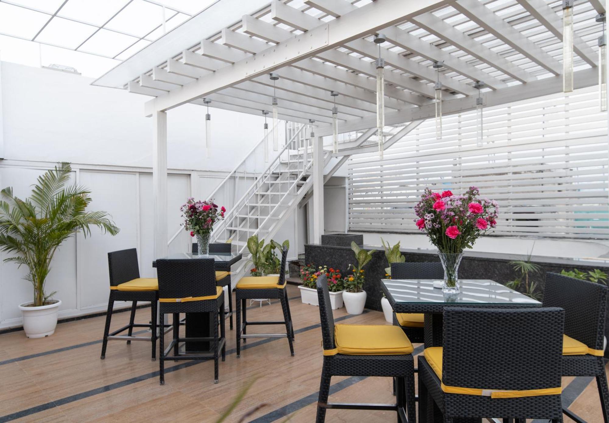 The Ashtan Sarovar Portico Nova Deli Exterior foto