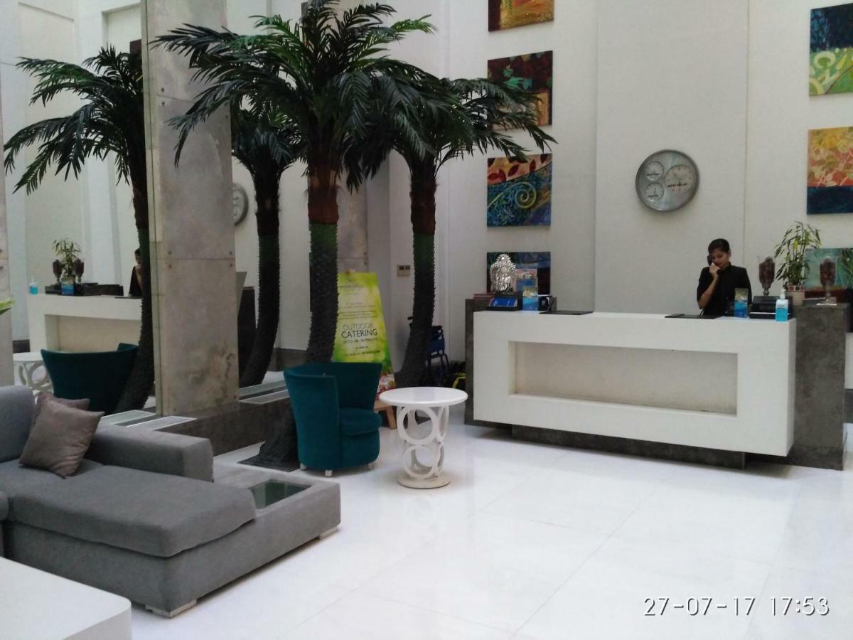The Ashtan Sarovar Portico Nova Deli Exterior foto